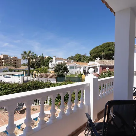 Blue Skies- Calahonda Villa *